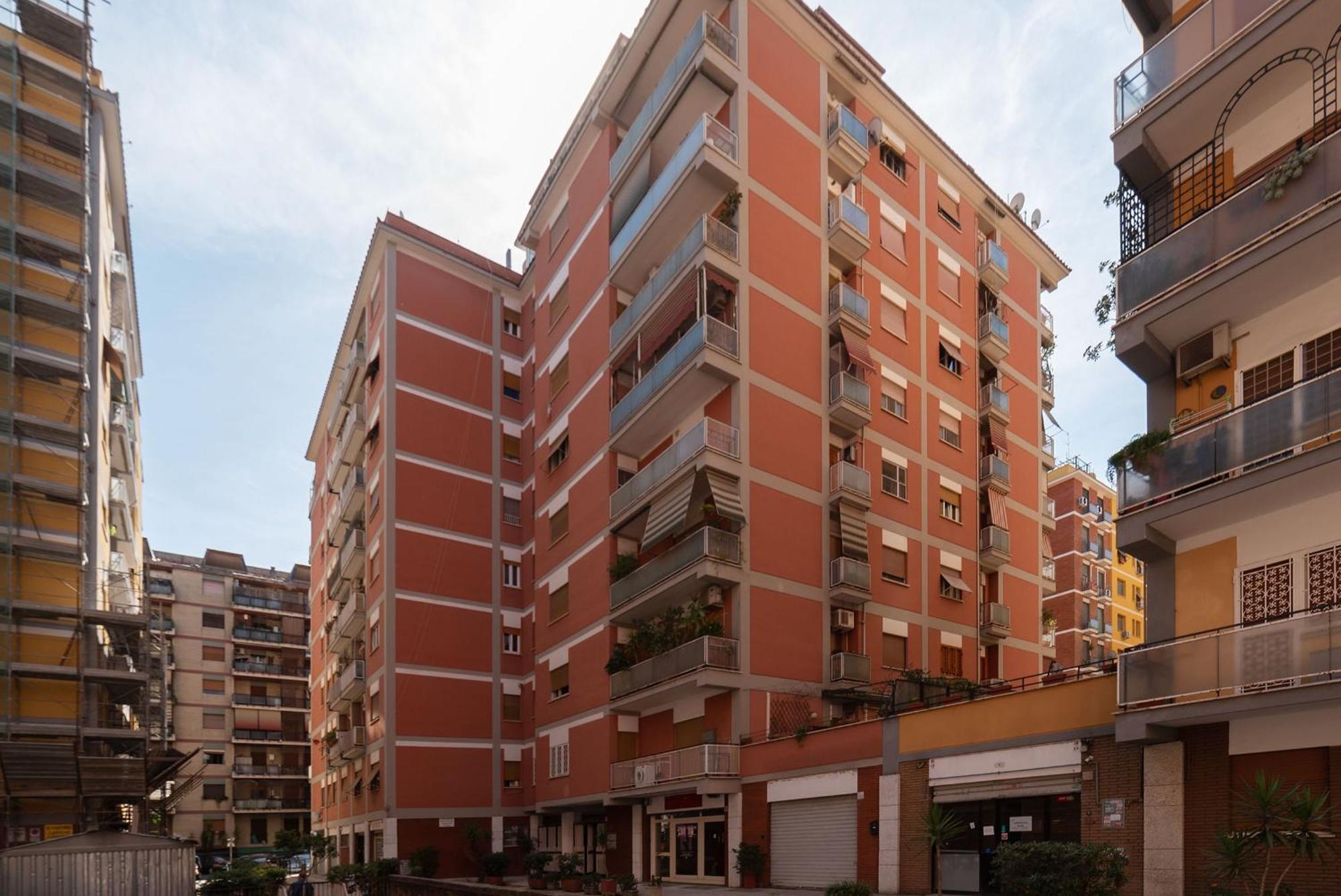 Joivy Delightful 3-Bed Flat With Balcony Roma Exterior foto
